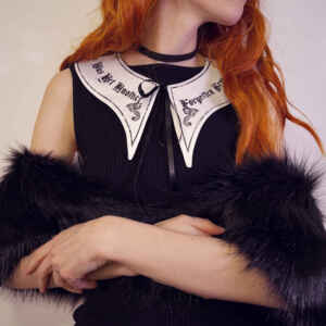 Broken Doll Collar Small in White
